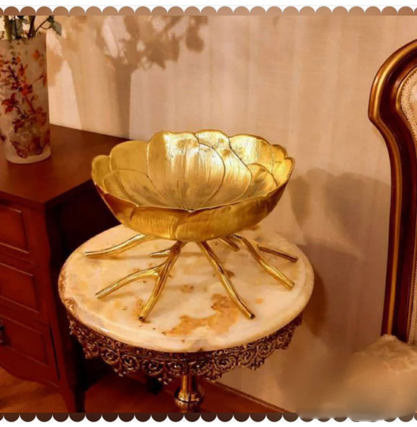 ميوه خوری لوتوس 